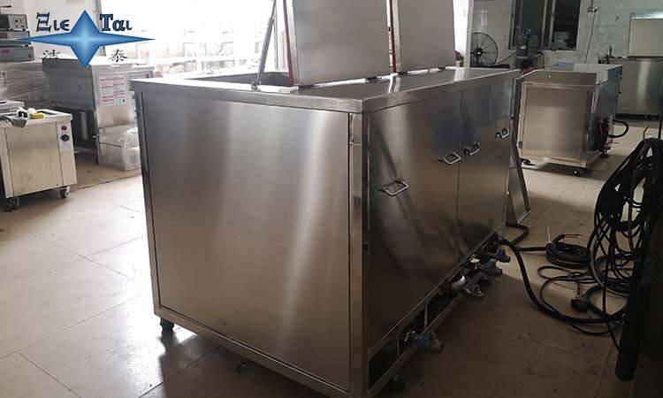 超聲波清洗機(jī)如何清洗化學(xué)污染物？